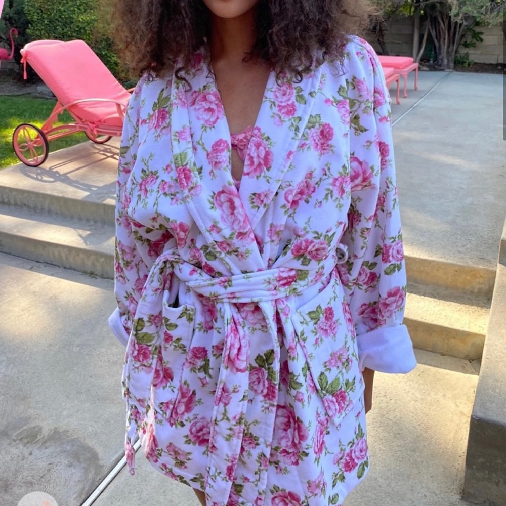 ISO!! loveshackfancy peony garden robe!